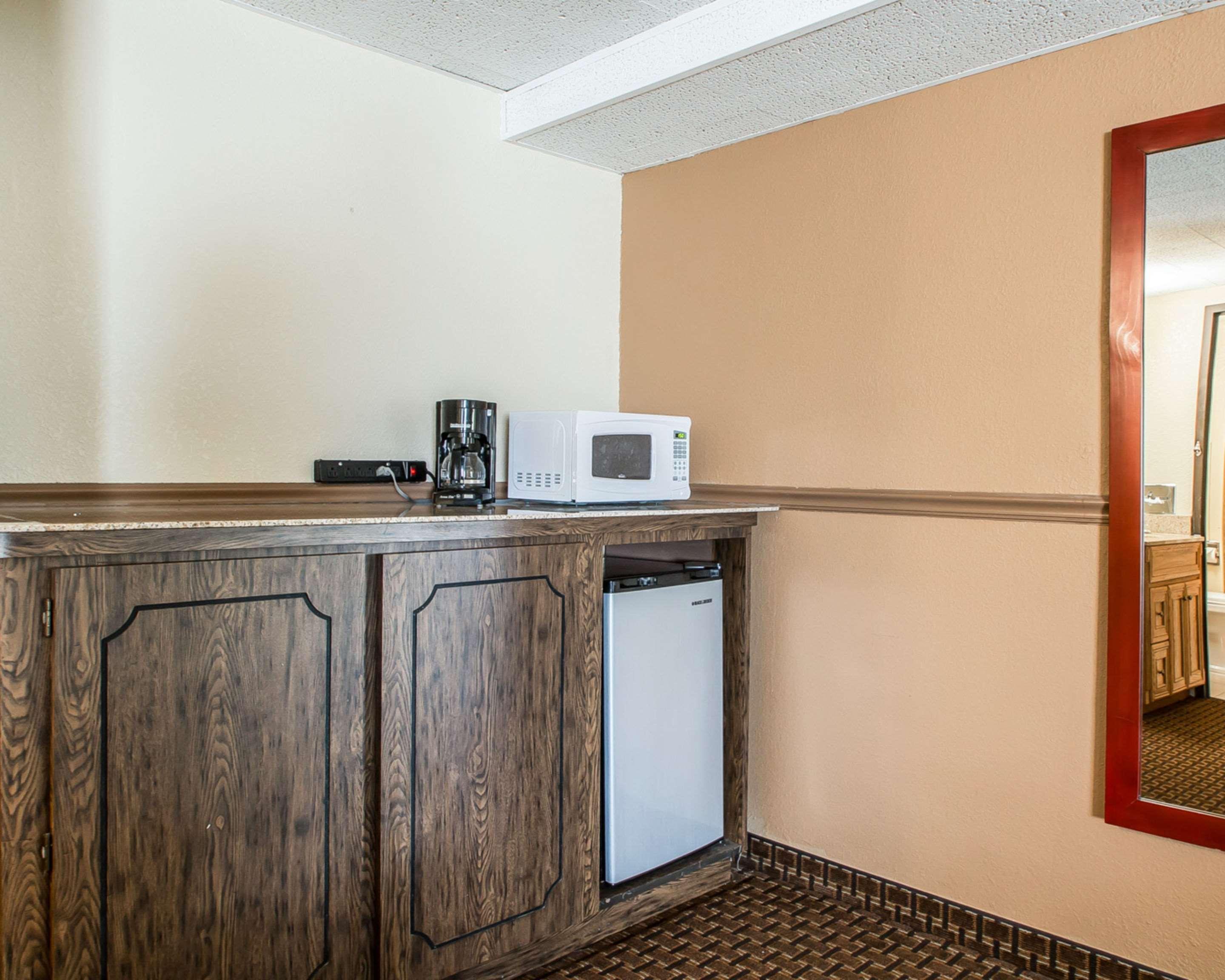 Quality Inn East Dubuque المظهر الخارجي الصورة